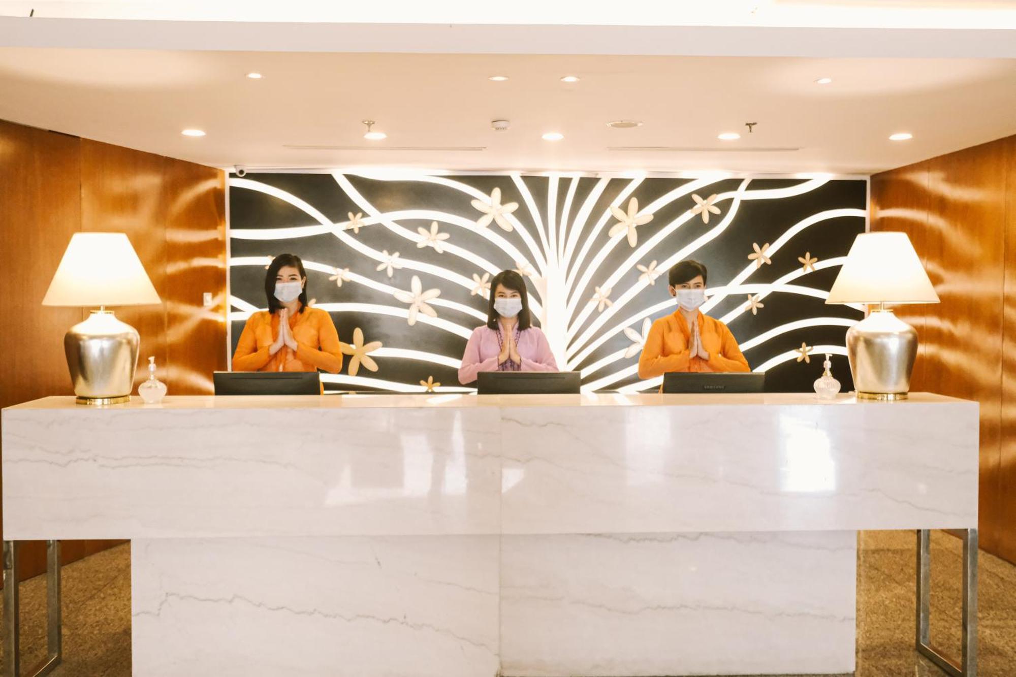 Surya Hotel & Cottages Prigen エクステリア 写真