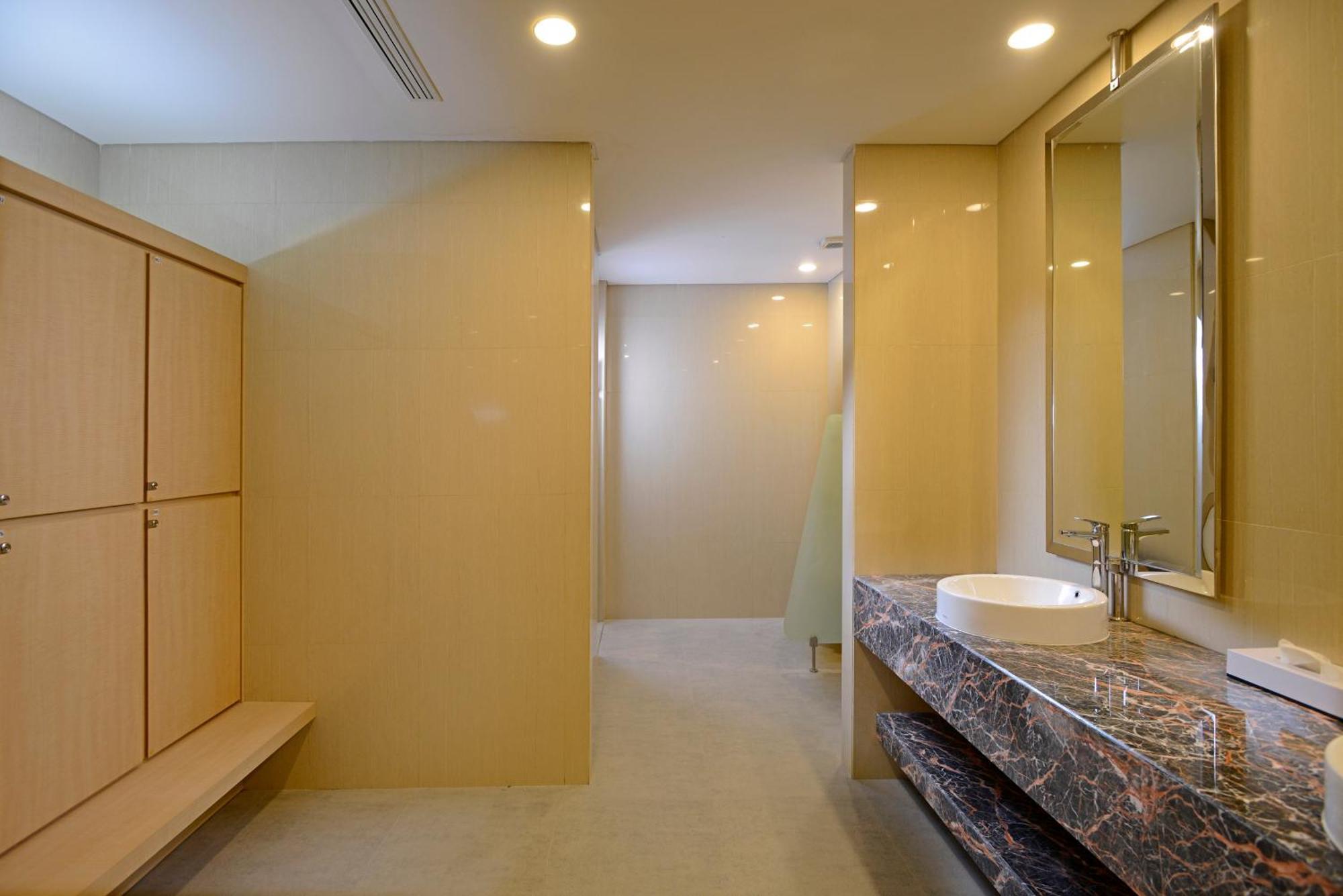 Surya Hotel & Cottages Prigen エクステリア 写真
